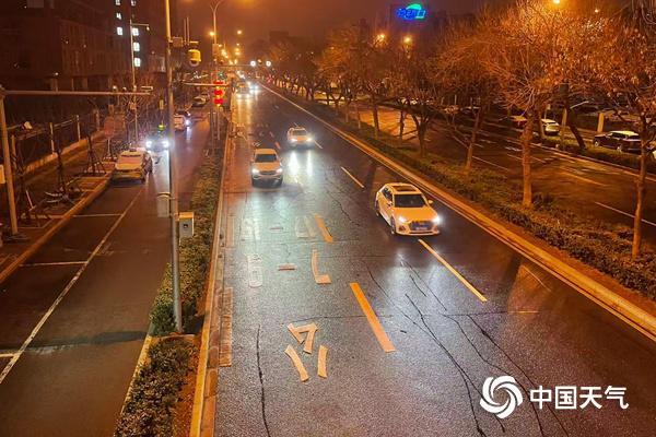 北京今天阴转多云气温下降，周末云量较多体感阴冷