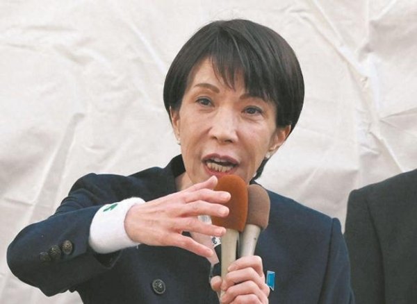 高市早苗即将访美，希望特朗普伸出援手，让中国对日本下手轻一点