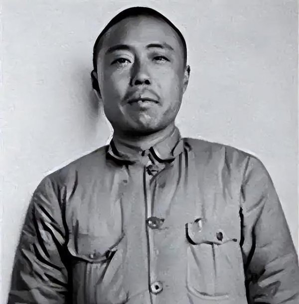 被低估的革命元勋项英：他的功过，不该只被皖南事变定义