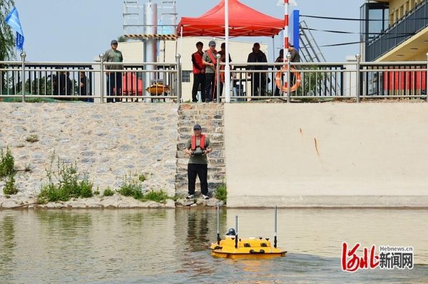 一线见闻｜衡水湖畔，水文尖兵比身手