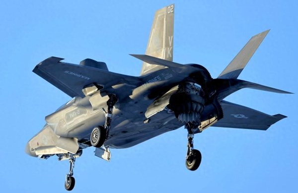 美军F-35采购价翻倍! 歼-35仅5500万, 零件数少30%出勤率高3倍!