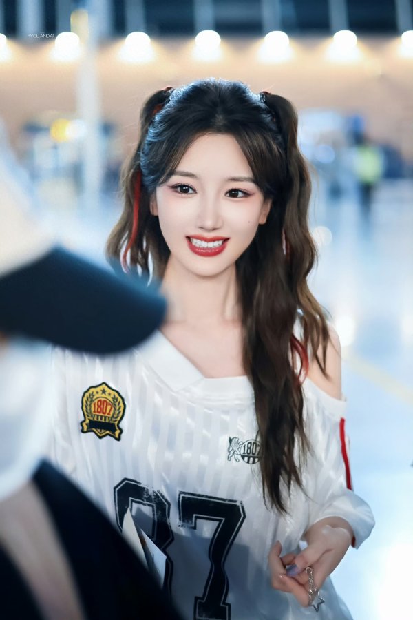 毛晓彤线下活动美拍, 双马尾少女元气满满, 好甜啊